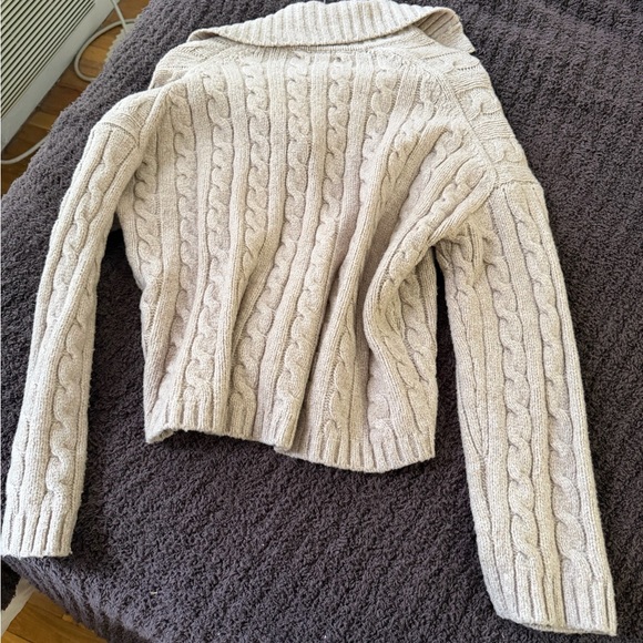 A&F Light Pinky/Beige Sweater - Picture 3 of 3